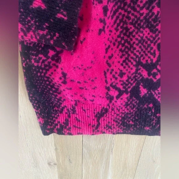 Antonio Melani CASHMERE sweater-NWOT - Picture 6 of 10